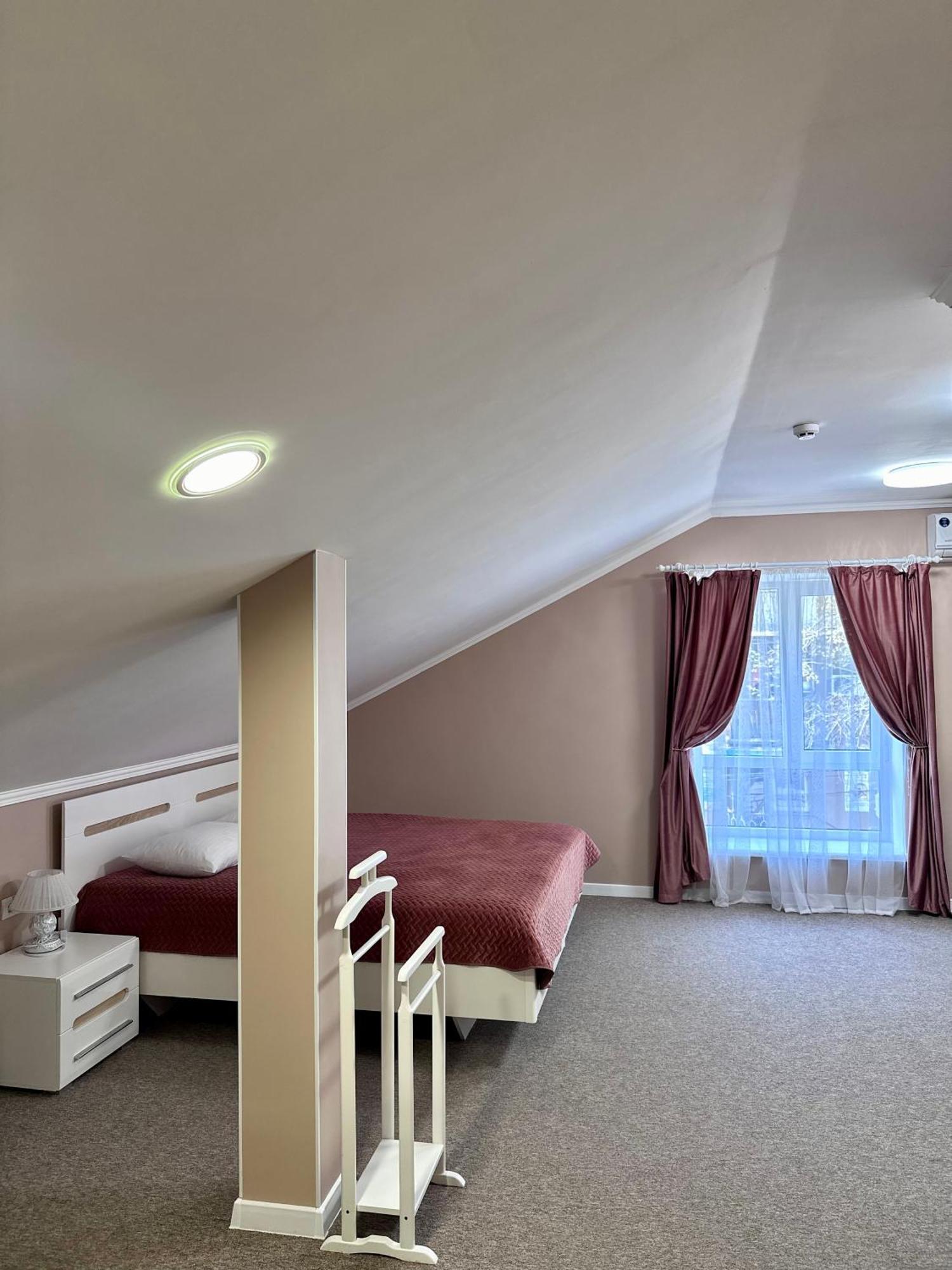 Hotel Korona Kropyvnytskyi Exterior photo